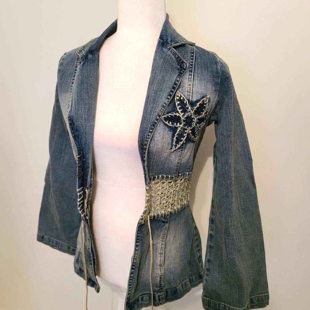 🥳hp🥳CREST WASHED OUT UNIQUE BLUE JEAN JACKET